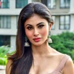 Mouni Roy Biography in hindi