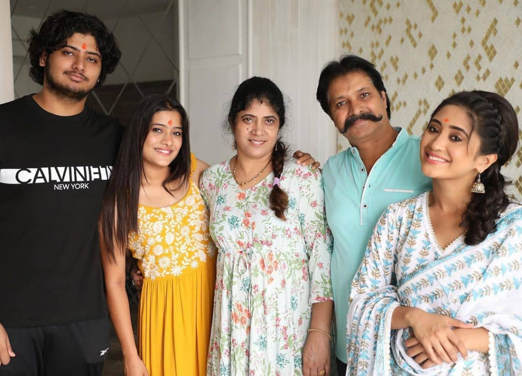 Shivangi Joshi Family